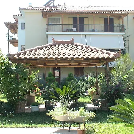 Irinis Apartment *